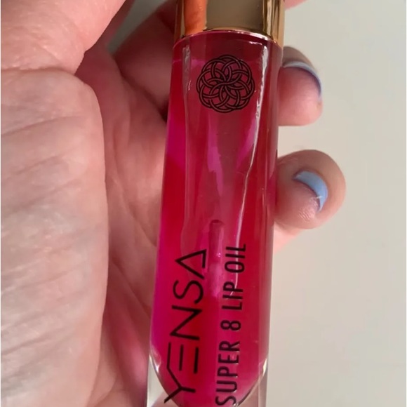 Yensa Super 8 Luxe Lip Oil Lipgloss in Pink Shine BNIB - Picture 5 of 16
